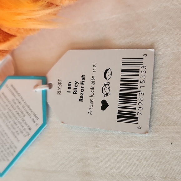 Jellycat Riley Riley Razor Fish 12" Soft & Plush BNWT Authentic - Picture 7 of 7